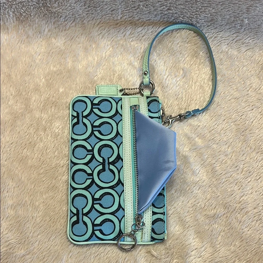 COACH - Picture 11 of 13